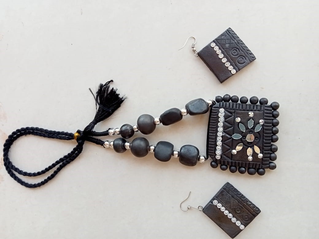 Clay Jewelry Training